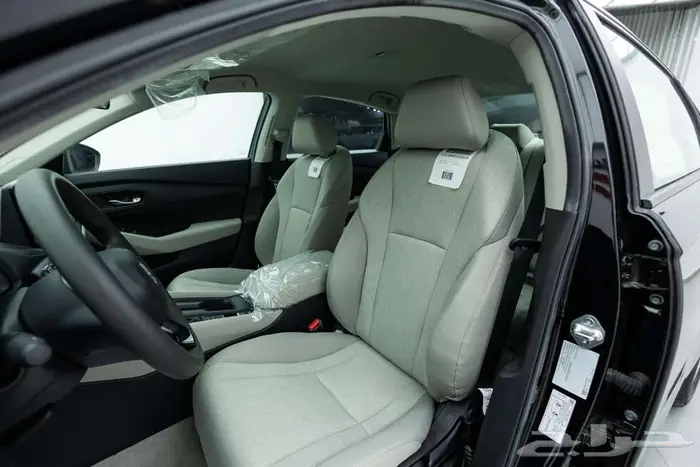 هوندا اكورد LX ستاندر 2025 تصميم يلفت الانظار 12