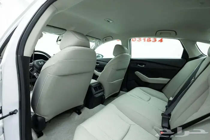 هوندا اكورد LX ستاندر 2025 تصميم يلفت الانظار 12