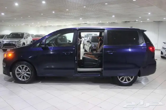 كيا كارنيفال 2020 ازرق بطاقة جمركية 38