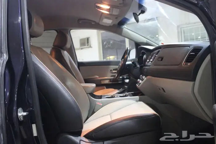 كيا كارنيفال 2020 ازرق بطاقة جمركية 66