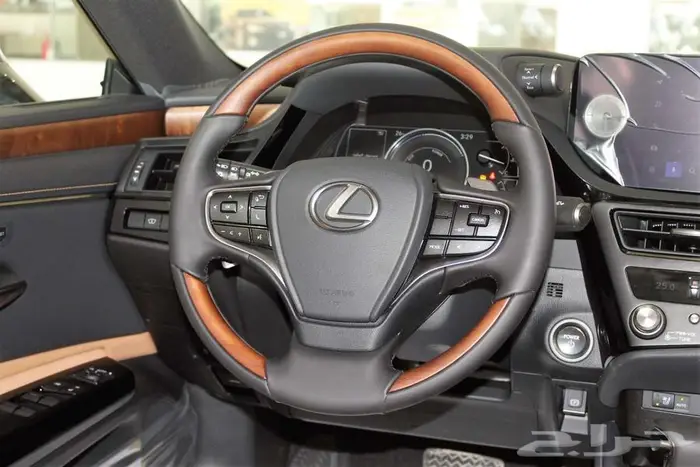 لكزس _ ES300 BH _ نص فل _ 2025 8