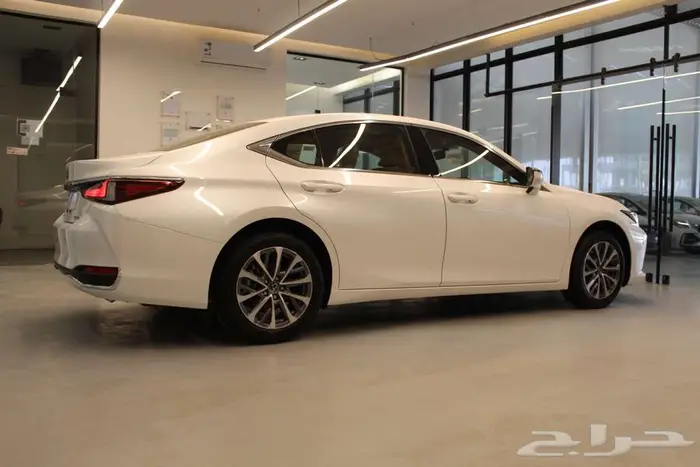 لكزس ES250 2025 3