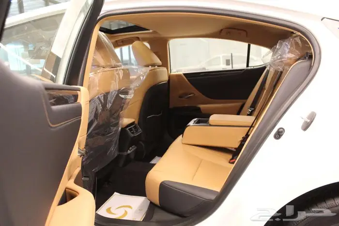 لكزس ES250 2025 10