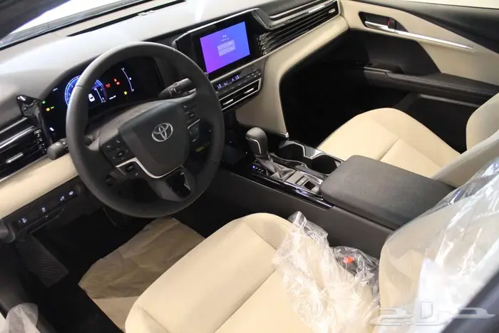 تويوتا كامري LE 2025 6