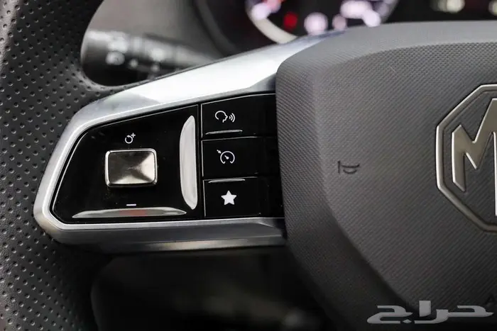 ام جي زد اس 2025 14