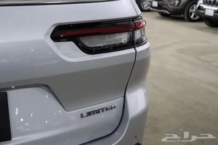 جراند شيروكي 2022 فل كامل ليميتد 8