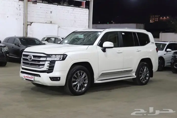 لاندكروزر GXR L3 2022 4