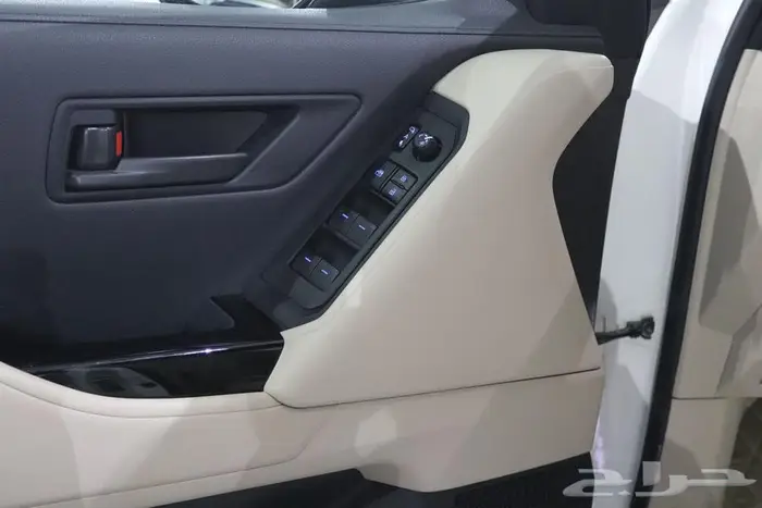 لاندكروزر GXR L3 2022 27