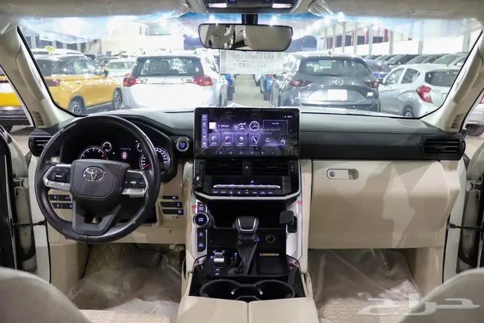 لاندكروزر GXR L3 2022 18