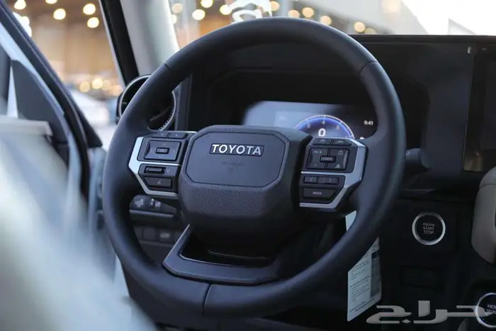 تويوتا برادو TXL3 بنزين 2026 8