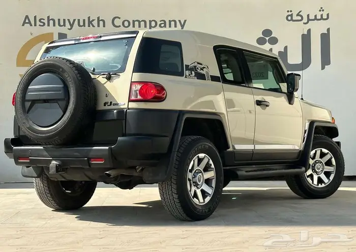 تويوتا FJ 2023 نظيف 3