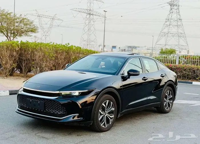 Toyota Crown 2025   Medium Specification 8