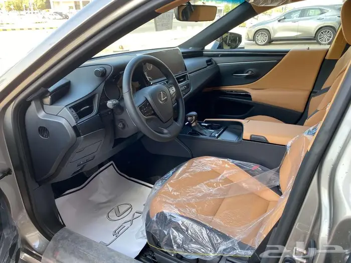 لكزس ES250 2025 استاندر سعودي 23
