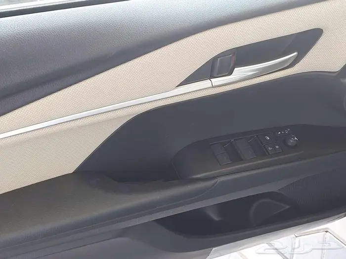 تويوتا كامري E بنزين-2025-كاش -واقساط جميع البنوك 6