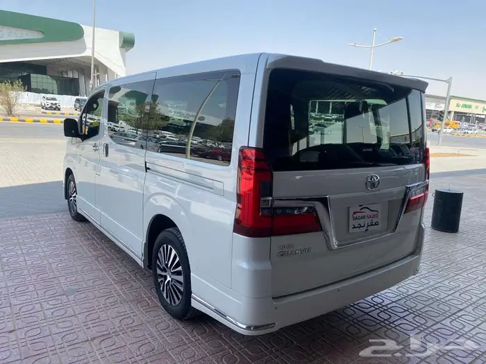 تويوتا جرانفيا بنزبن 2020 مستخدم 5