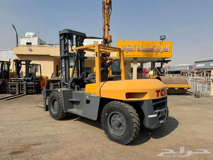 فوركلفت 10 طن تي سي ام 2012 بطاقة جمركية للبيع 2