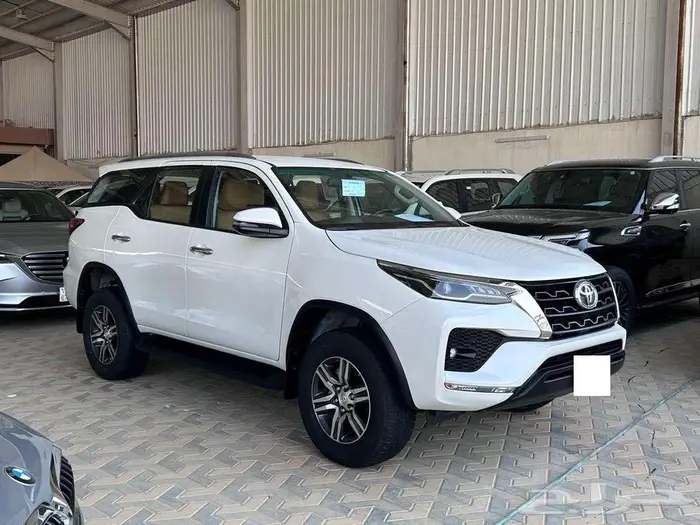 تويوتا فروتشنر 2023 VX - سلندر 6 2