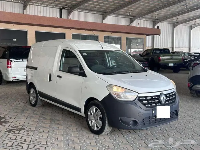 رينو دوكر فان بنزين 2020 2