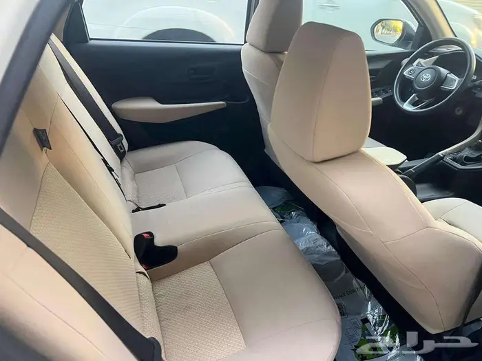 تويوتا يارس 2023 نص فل بدي وكاله مالك واحد 10