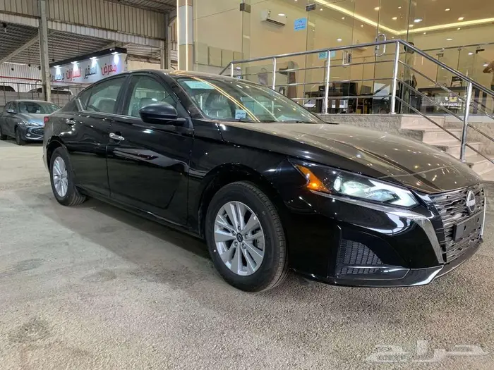 نيسان التيما 12