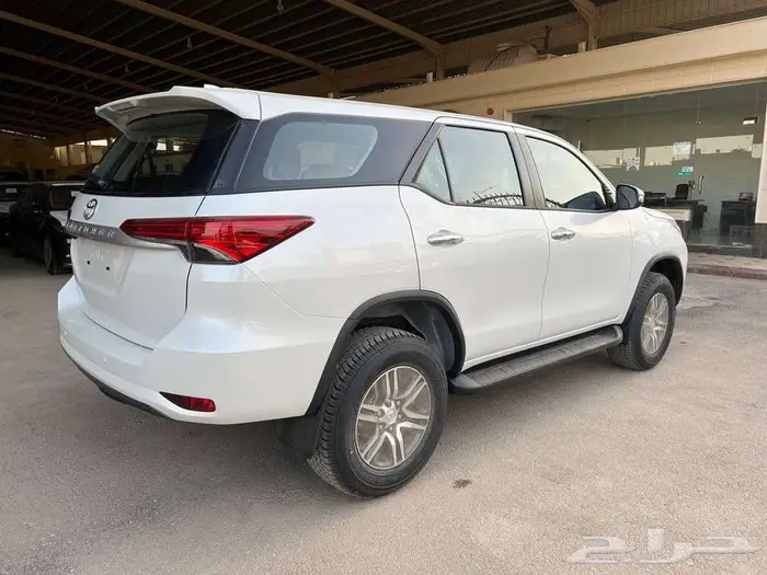 تويوتا فورتشنر 2025 بدون دفعه اولى 0