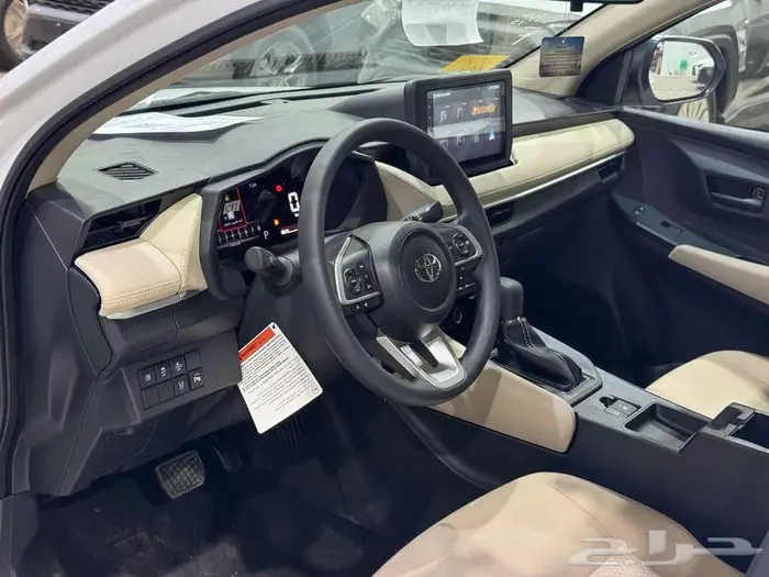 تويوتا يارس نص فل ابيض بنزين 2026 اقل سعر كاش وبنوك 30