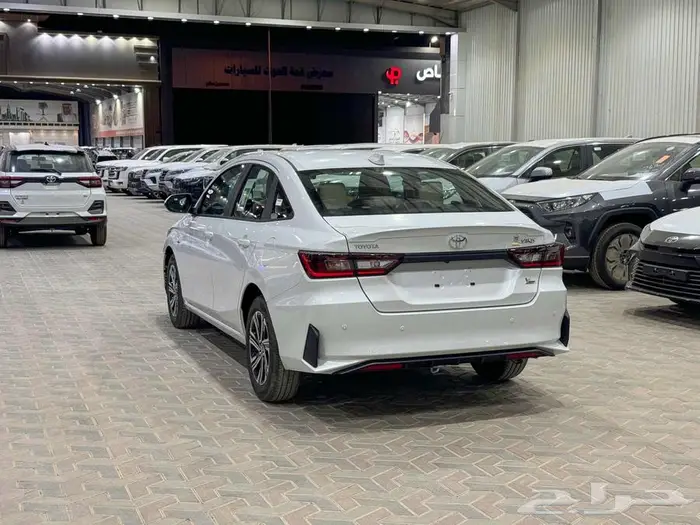 تويوتا يارس نص فل ابيض بنزين 2026 اقل سعر كاش وبنوك 31