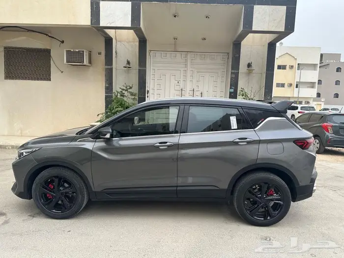 جيلي كولراي 2024 في كامل للبيع 3