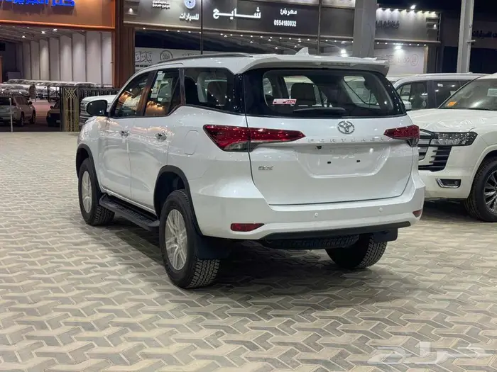 تويوتا فورتشنر دبل 4 سلندر ابيض بنزين 2026 اقل سعر 19