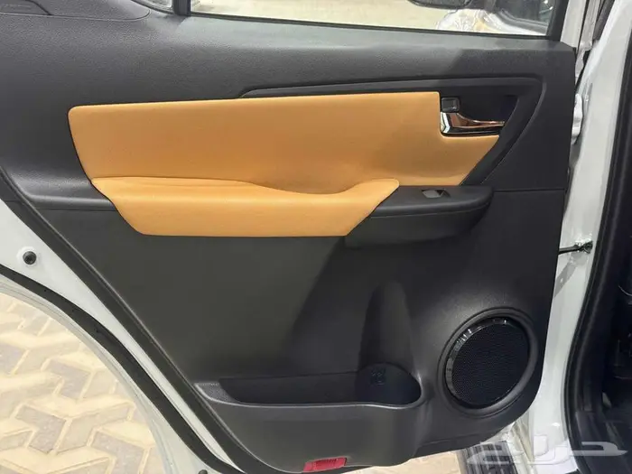 تويوتا فورتشنر دبل 4 سلندر ابيض بنزين 2026 اقل سعر 25