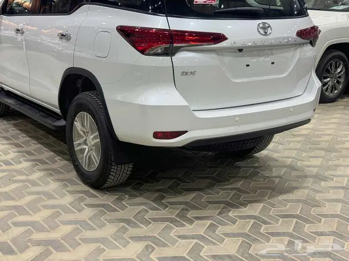 تويوتا فورتشنر دبل 4 سلندر ابيض بنزين 2026 اقل سعر 15