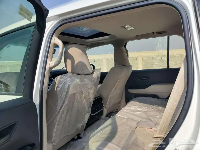 تويوتا لاند كروزر 2023 GXR 13