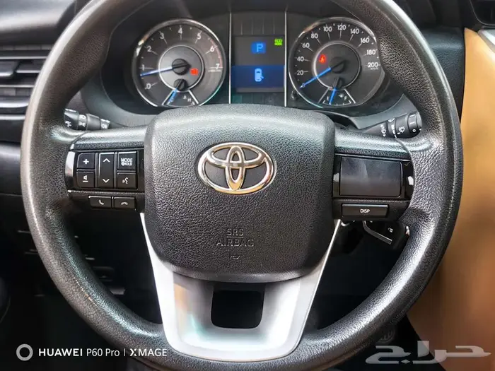 تويوتا فورشنر 4سلندر بدون دبل موديل 2017 29