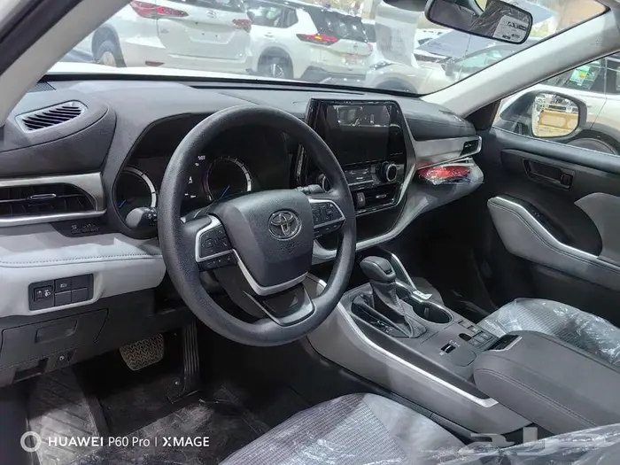 تويوتا هايلاندر LEهايبرد موديل 2025 27