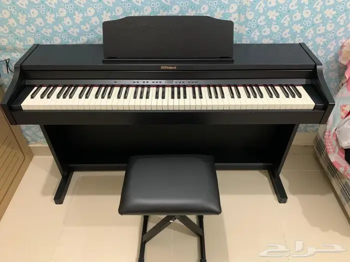 Roland RP302-CBL Digital Piano 1