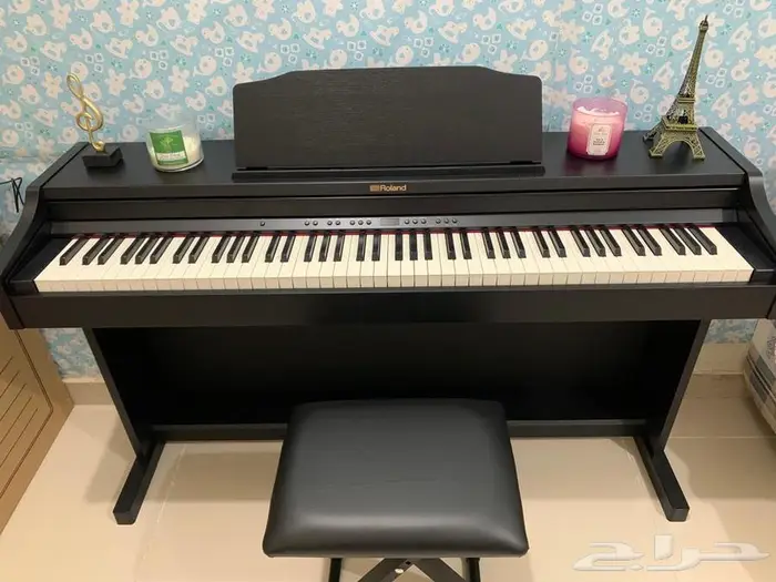 Roland RP302-CBL Digital Piano 2