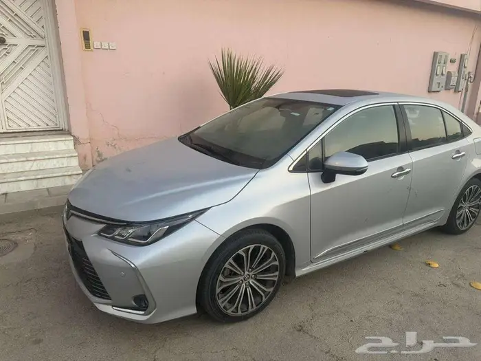 كورولا 2022 (1.5) (ممشى 79 الف) اعلى فئة للتنازل 0