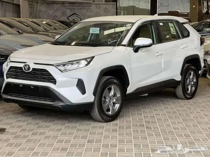 تويوتا راف فور LE دفع امامي بنزين 2025 كاش واقساط 1