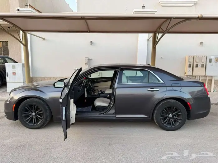 كرايزلر 2016 C300 6