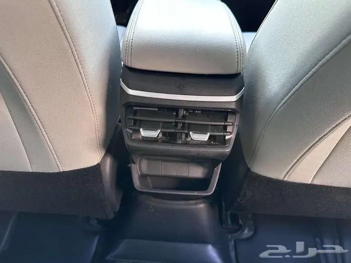 جيلي ام جراند 2025 23