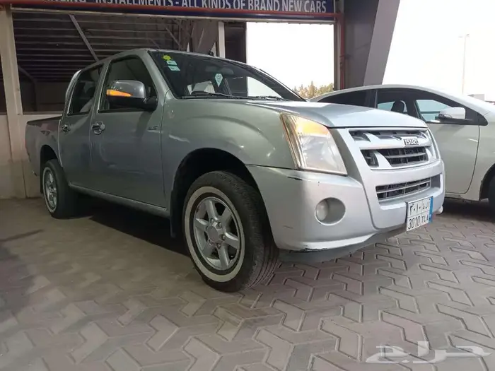 ايسوزو ديماكس غمارتين ديزل LS موديل 2012 21