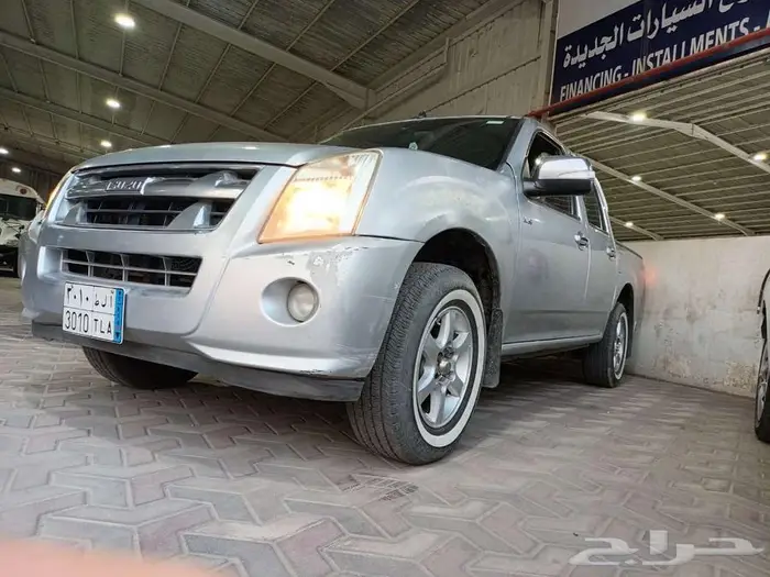 ايسوزو ديماكس غمارتين ديزل LS موديل 2012 3