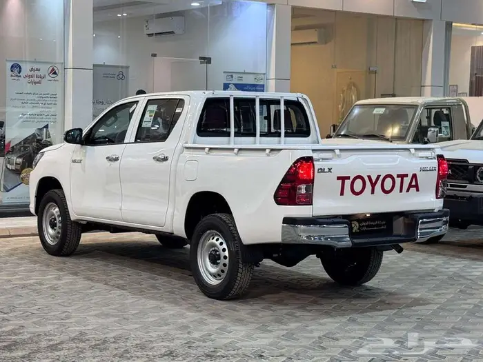 هايلوكس دبل DLX اوتوماتيك ديزل 2025 (بريمي) كاش واقساط 4