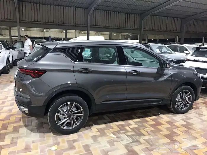 جيلي كولراي 2025 أستندر 3