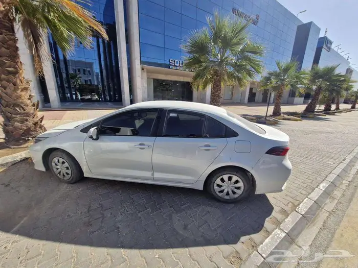 للبيع تويوتا كورولا 2024 محرك 1.5 لتر خيار أساسي - أبيض 1