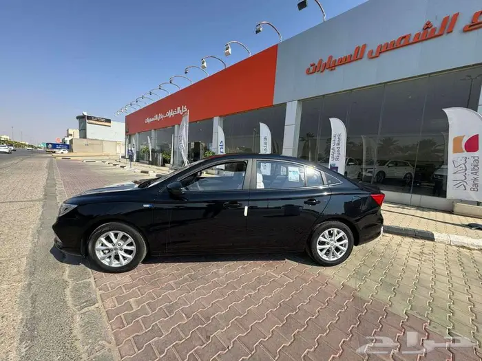 ام جي 5 موديل 2025 استاندر كاش و اقساط أقل سعر 2