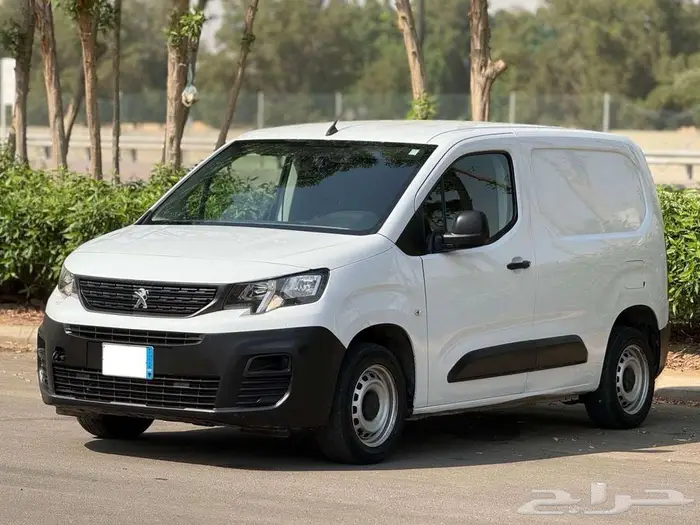 بيجو بارتنر 2023 وكاله شامل الضريبه ب 36 الف 2