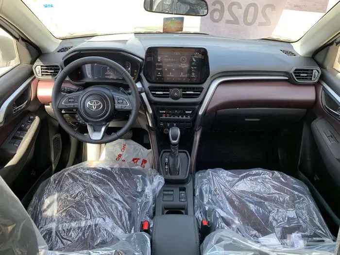 تويوتا اوربان كروز استاندر GL -2026 12