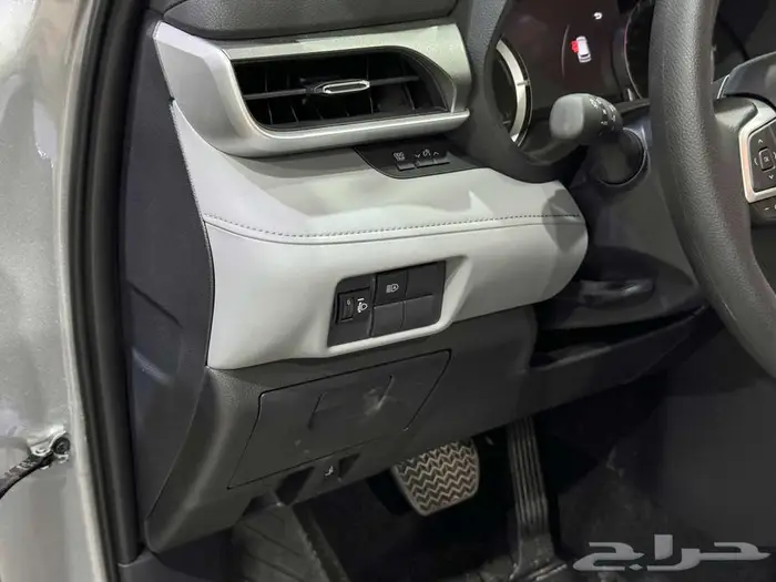 تويوتا هايلاندر ستاندر فضي هايبرد 2025 اقل سعر كاش واقساط 3