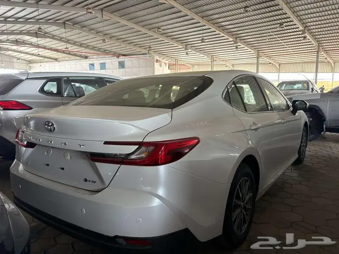 تويوتا كامرى E هايبرد 2025 كاش واقساط 3